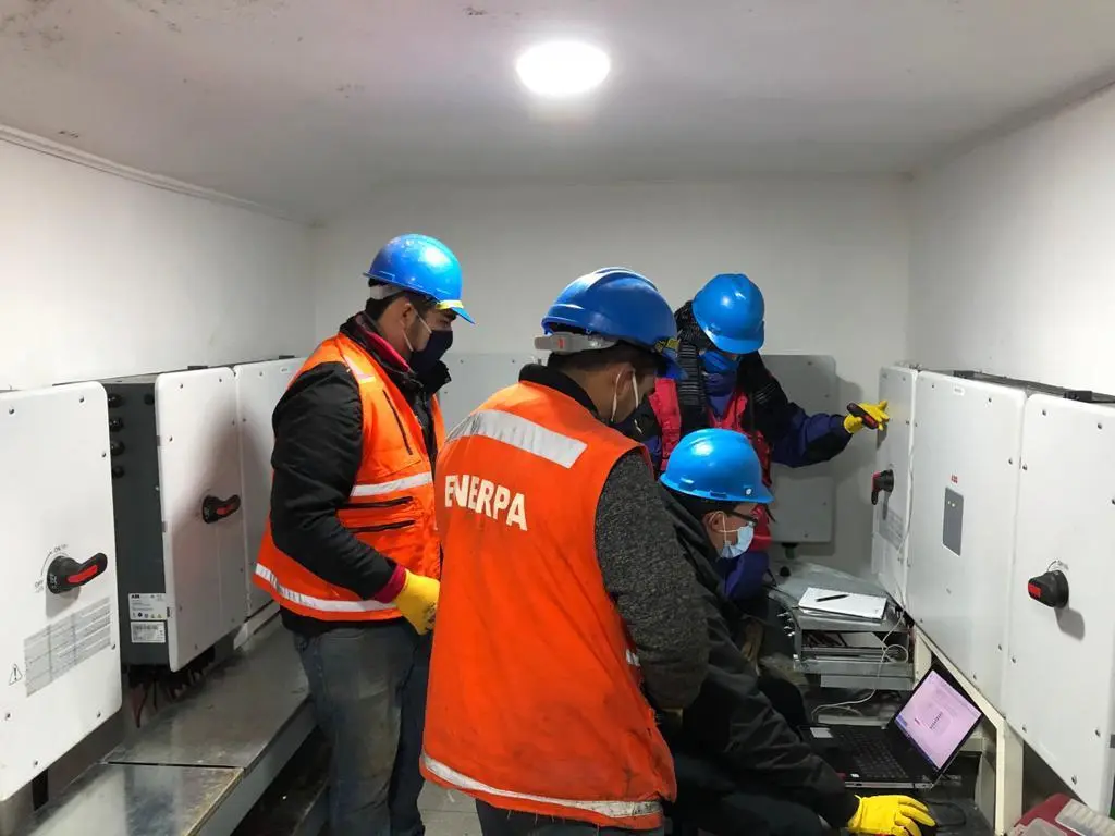 Operación de Sistemas Eléctricos en Media y Baja Tensión